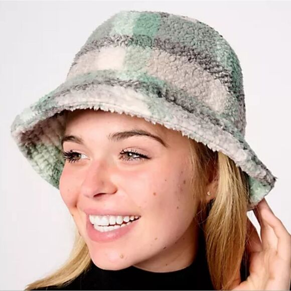 Cozy Koolaburra Sherpa Bucket Hat in Tinted Sage Plaid - Picture 1 of 11